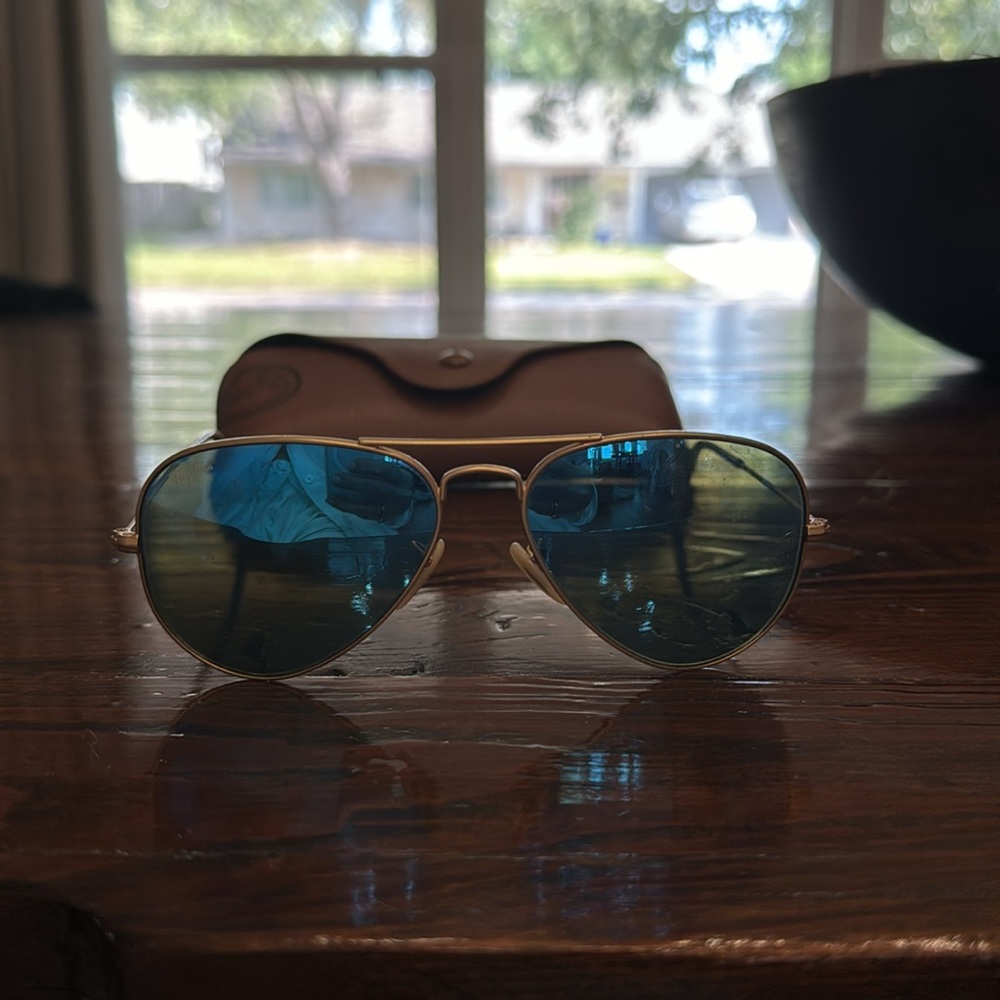 Ray Ban Aviator Glasses - Picture 11 of 11